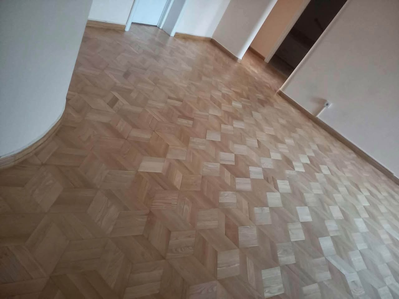 Wooden floor cycling and restoration. Give me