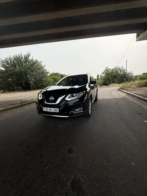 Nissan Rogue 2020