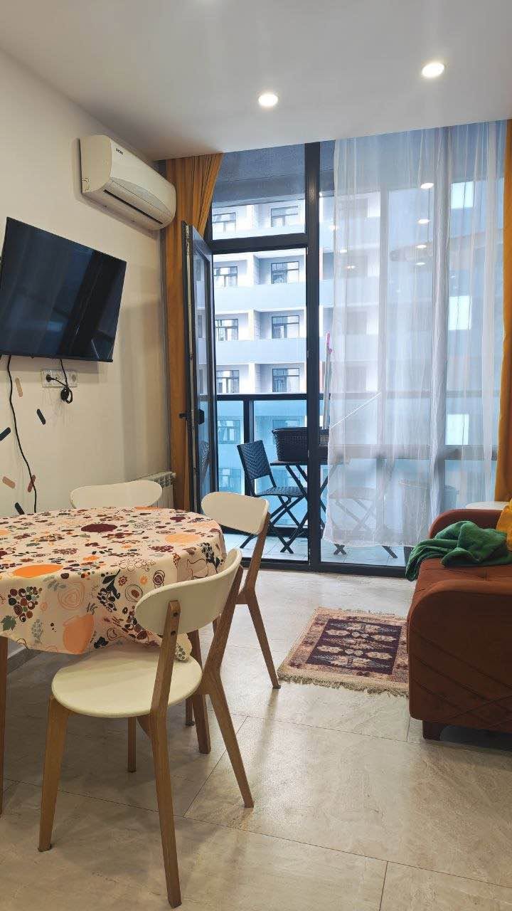 Satılır 1-otaqlı mənzil, Batumi — $103,000
