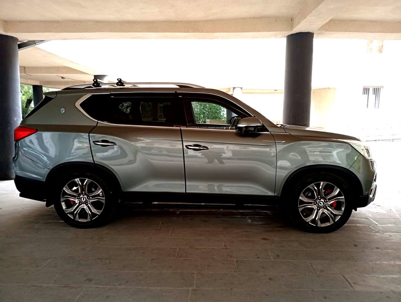 SsangYong Rexton G4 ideal durumdadır Heritage 2017 - 13,500$
