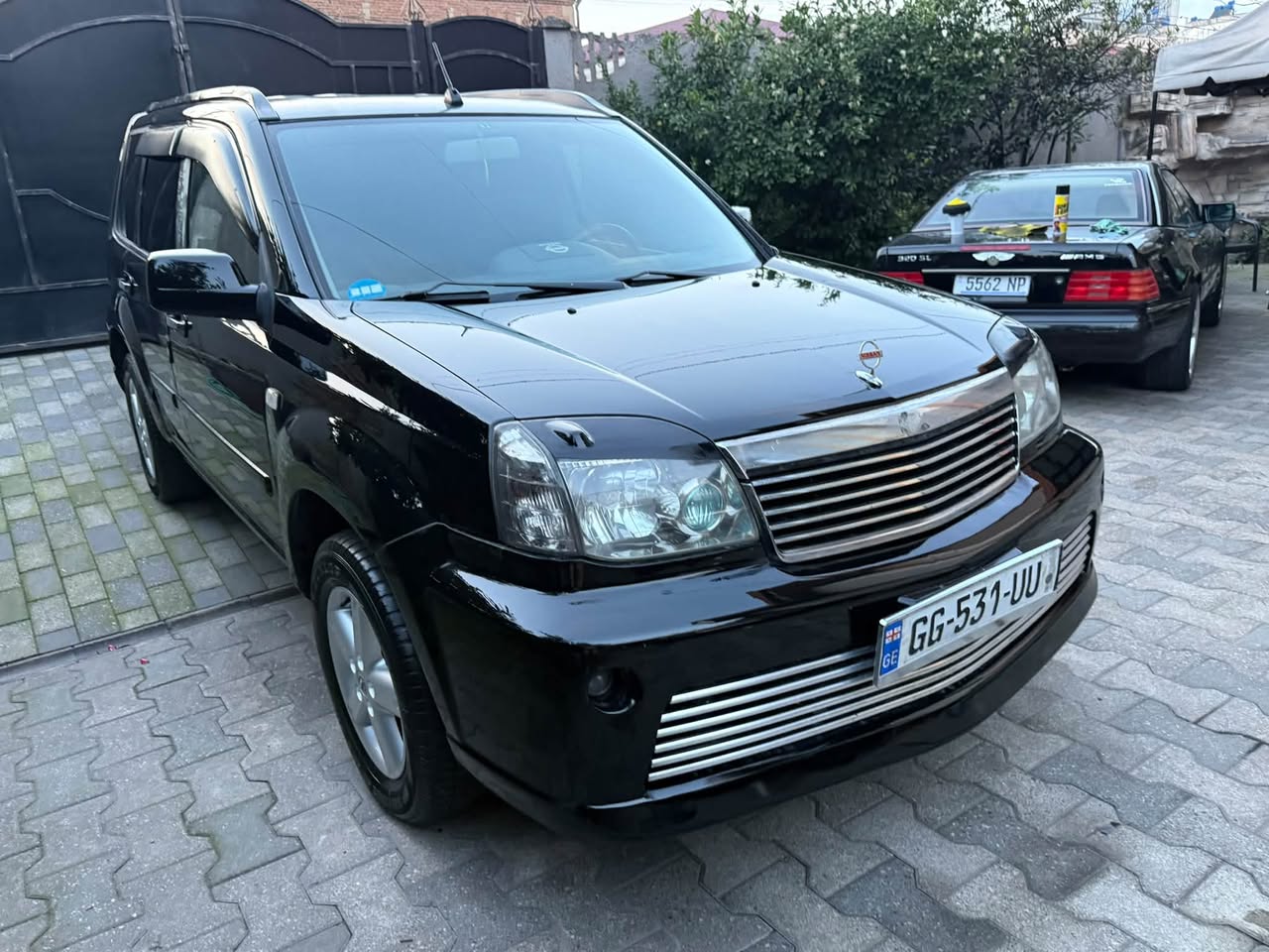 Nissan 2004 — 4,300$