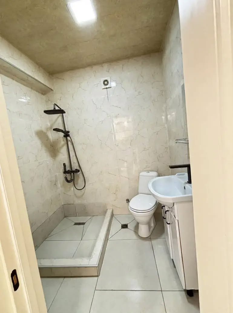 Продается 2-комнатная квартира, Тбилиси — $76,000