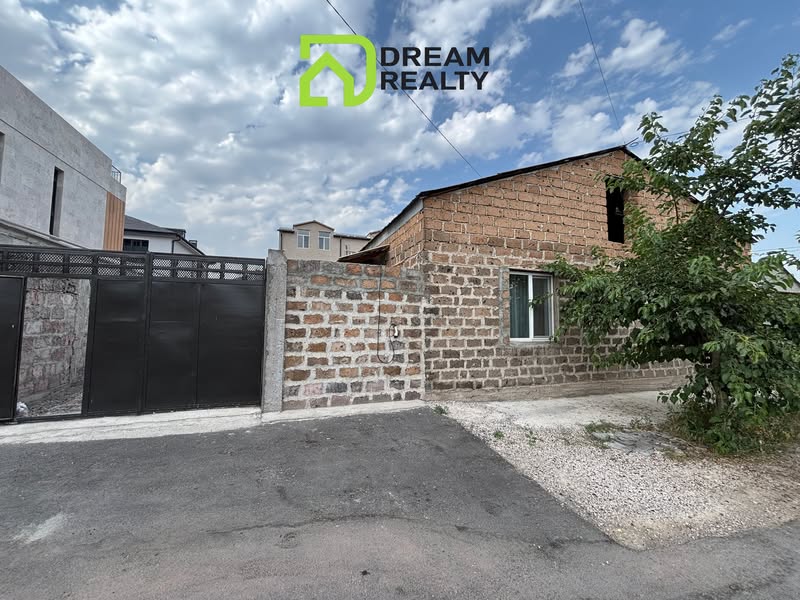 🏡 Satılık ev Arinj'de — 175,000$