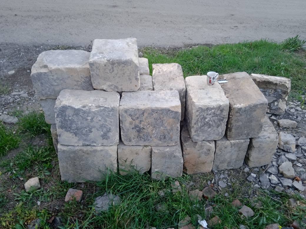 Qırmızı köhnə kərpic 700 ədəd qiyməti 1₾ - 1₾