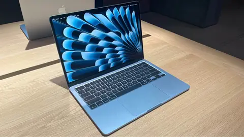 Macbook Air M5 charged 42 times — 3,600₾
