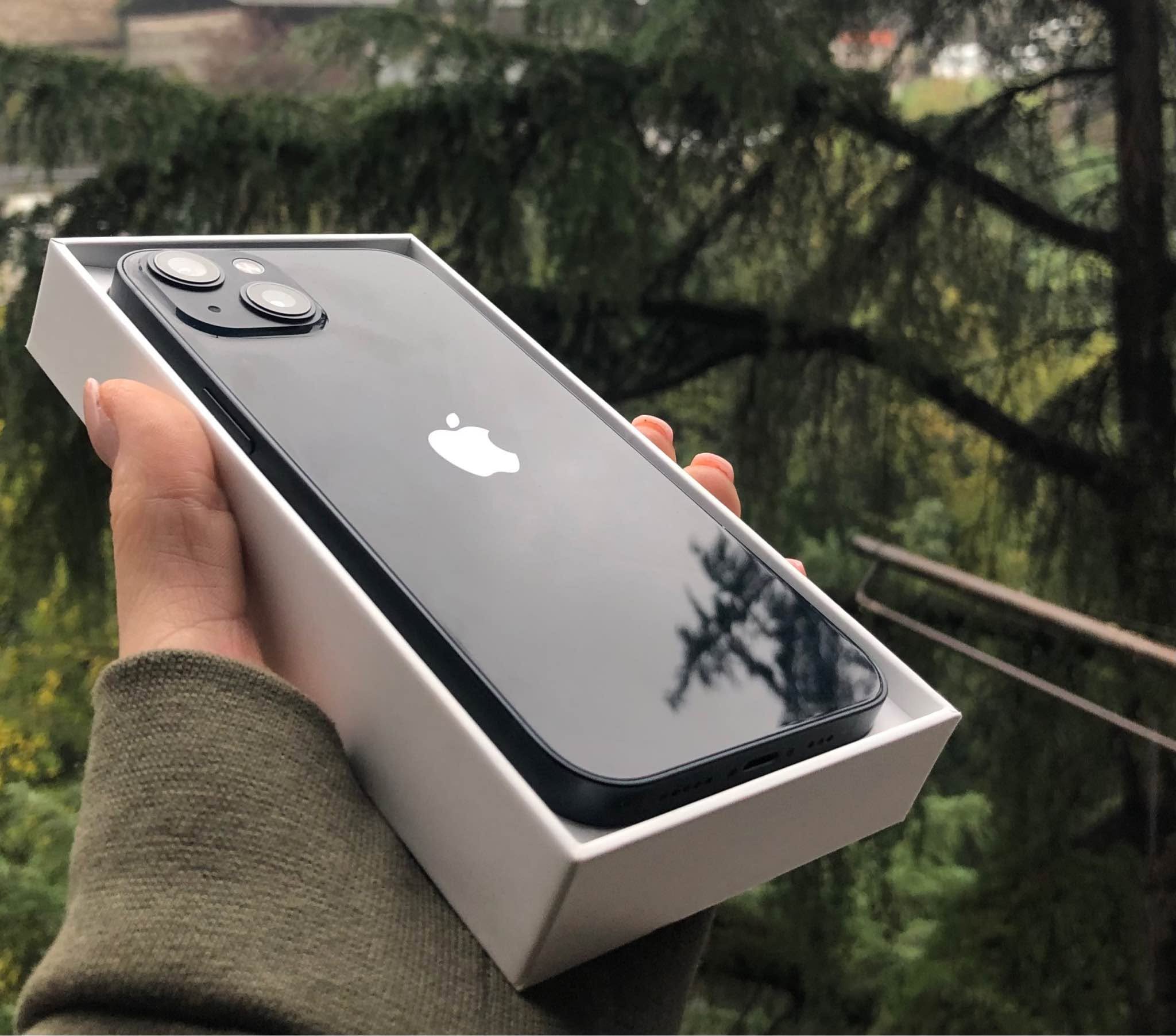 ✅ Hədiyyə üçün iPhone 13 bronzla və — 700₾