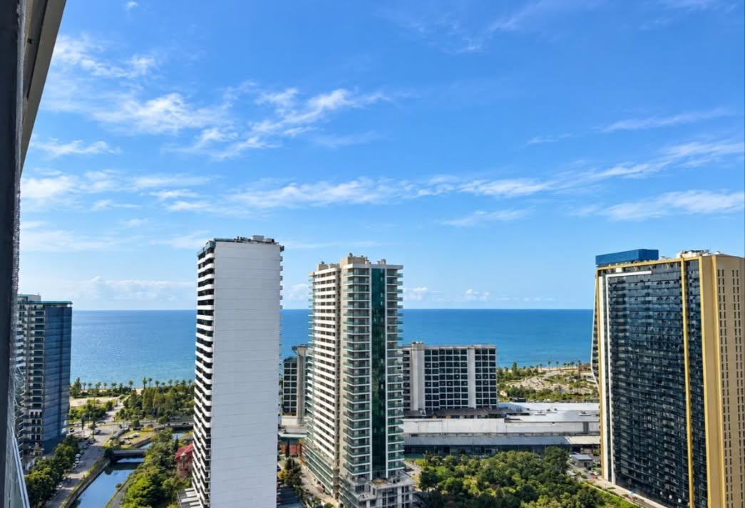 Satılır 1-otaqlı mənzil, Batumi — $72,100