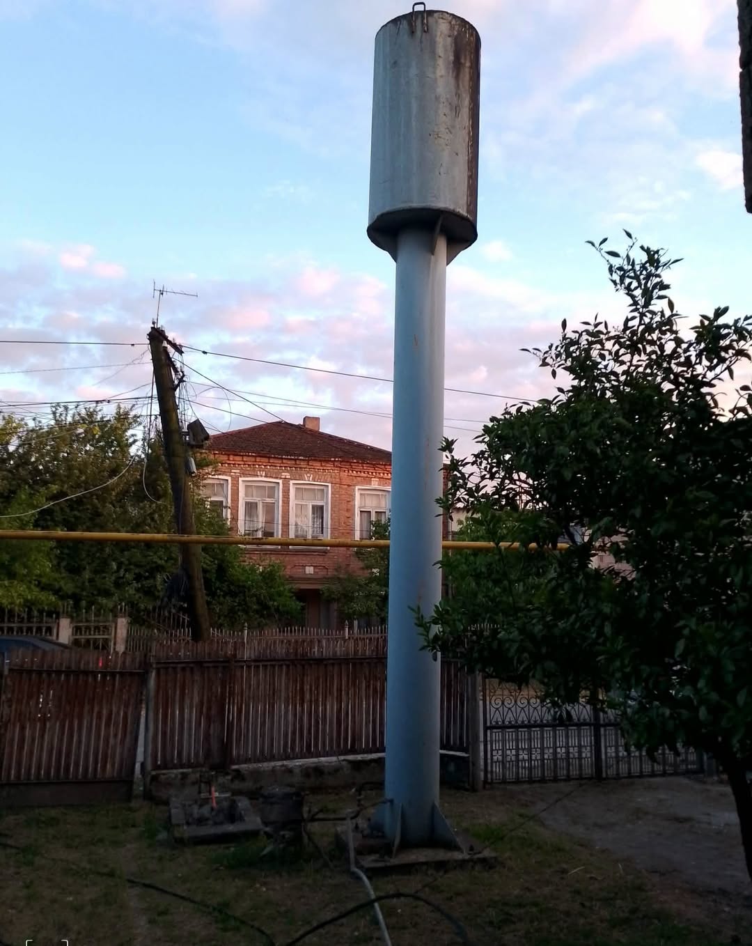 Satılık 4500lt su tankı Samtredia arayın