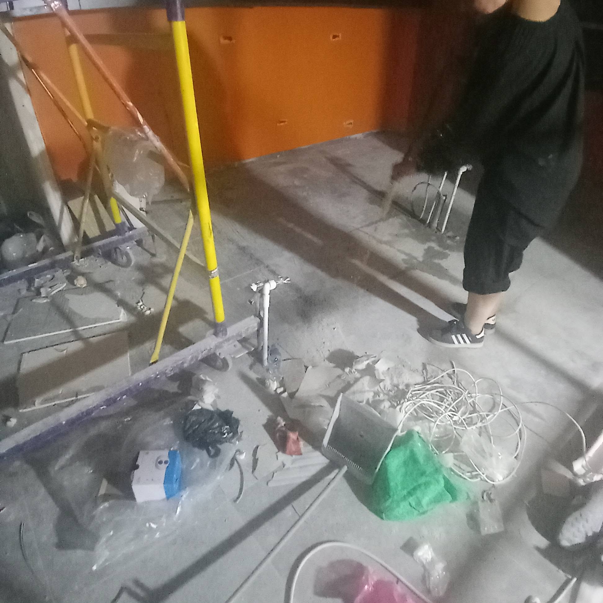 Sizə peşəkar mənzillərin, ofislərin,