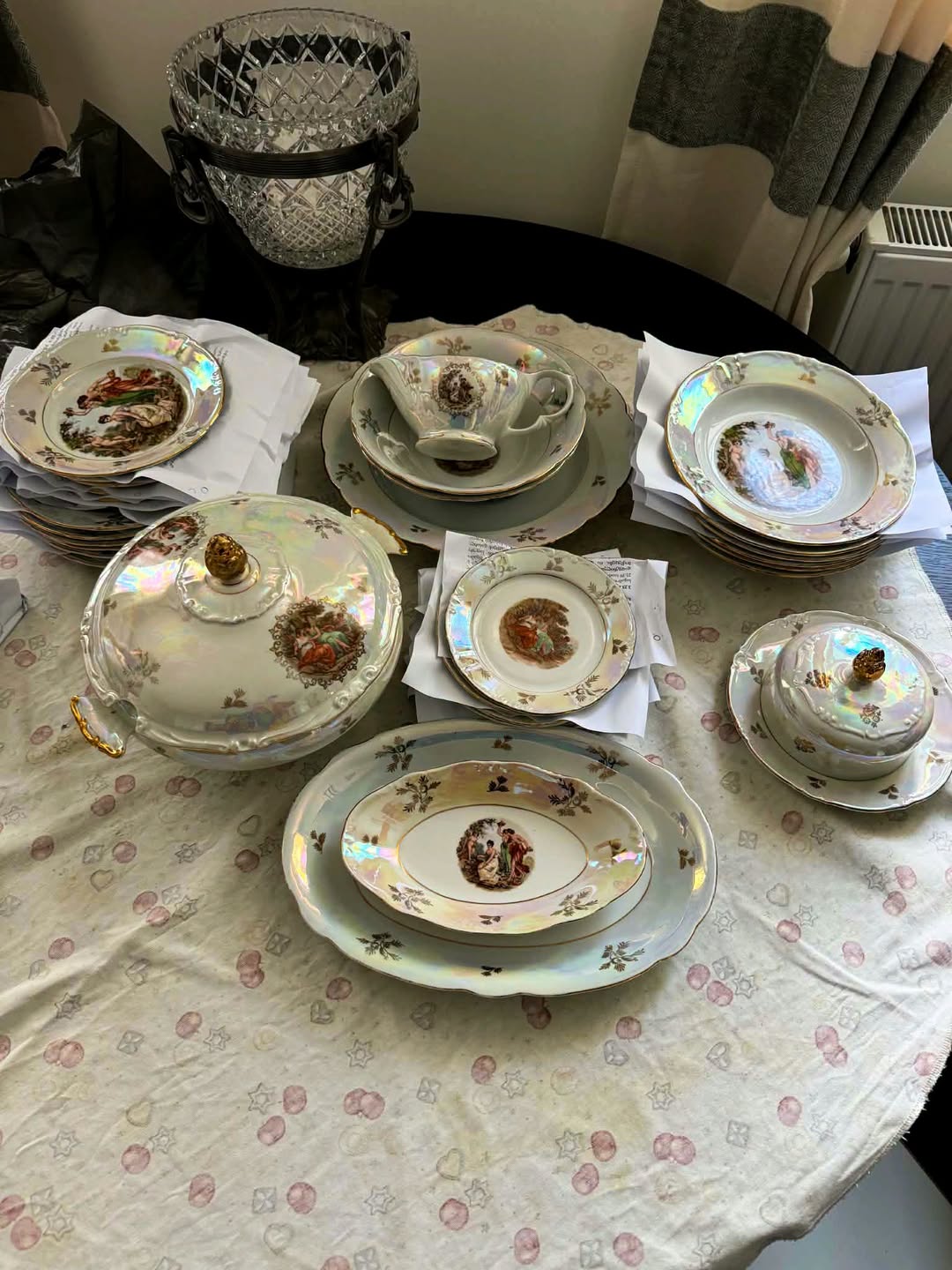 Eski DDR Kahla. Girçiani Madonna'nın tamamı