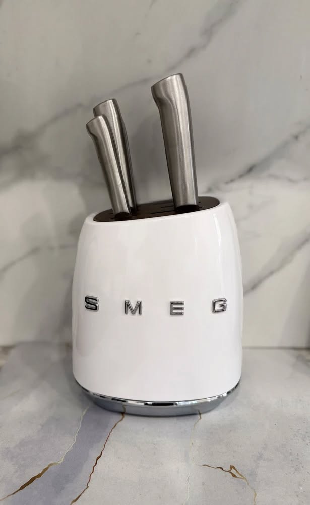 Smeg დანების კოლექცია, ახალია