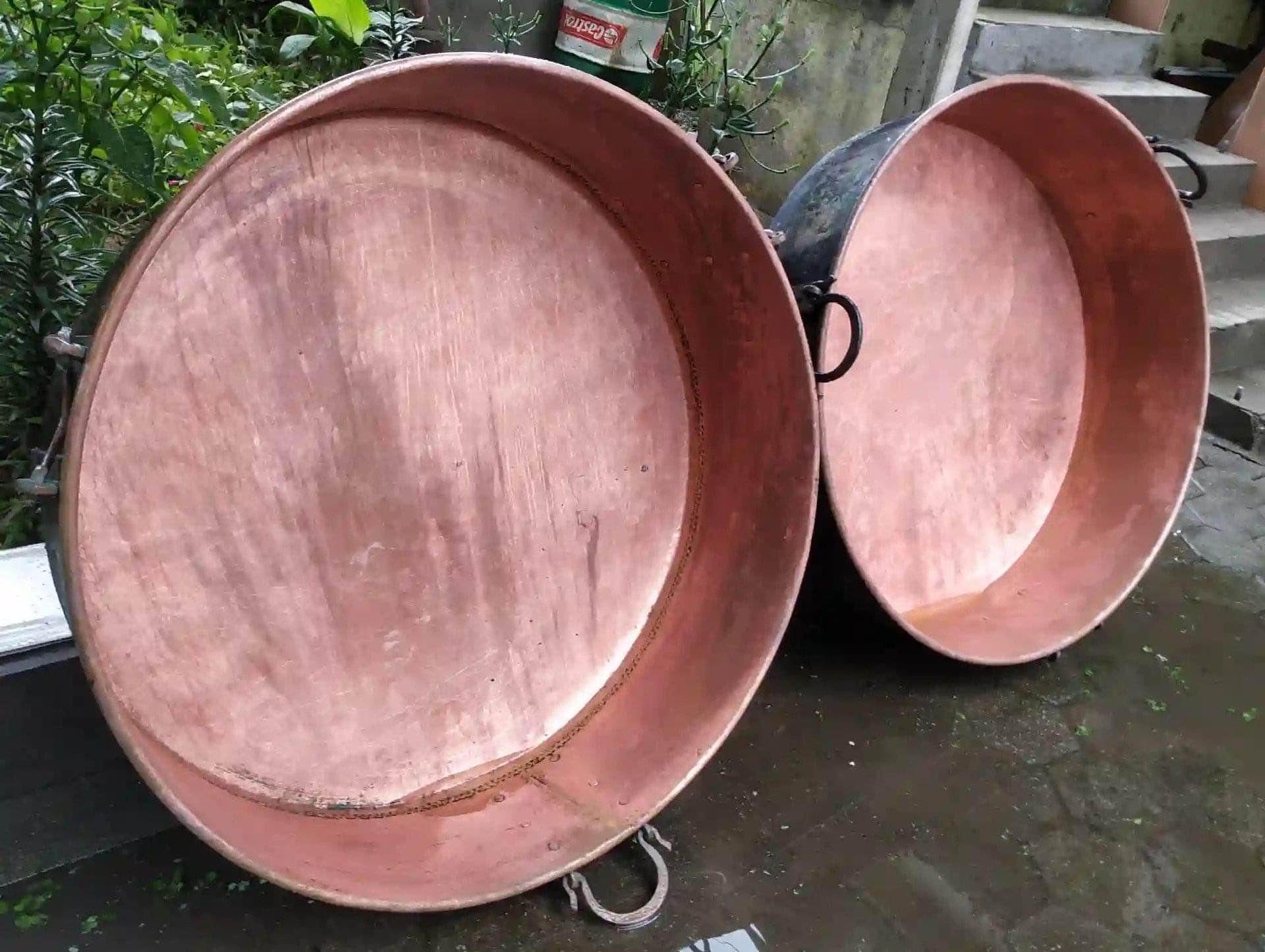 2 ədəd böyük mis qab