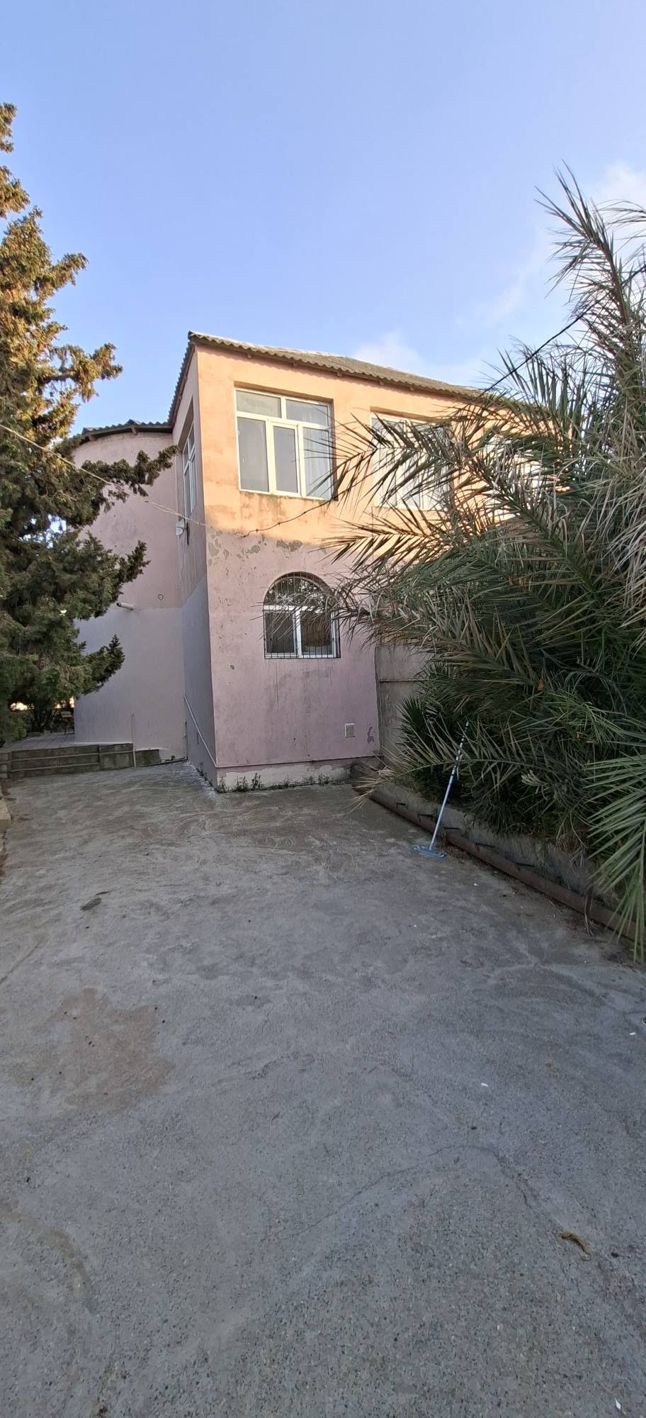 Həyət evi, Bakı — 250,000 ₼