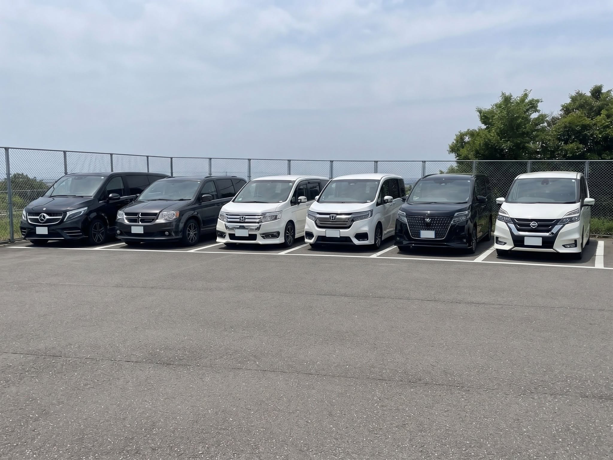 Minivenlər 100% təminatlı, 100 lari qarşılığında icarəyə verilir