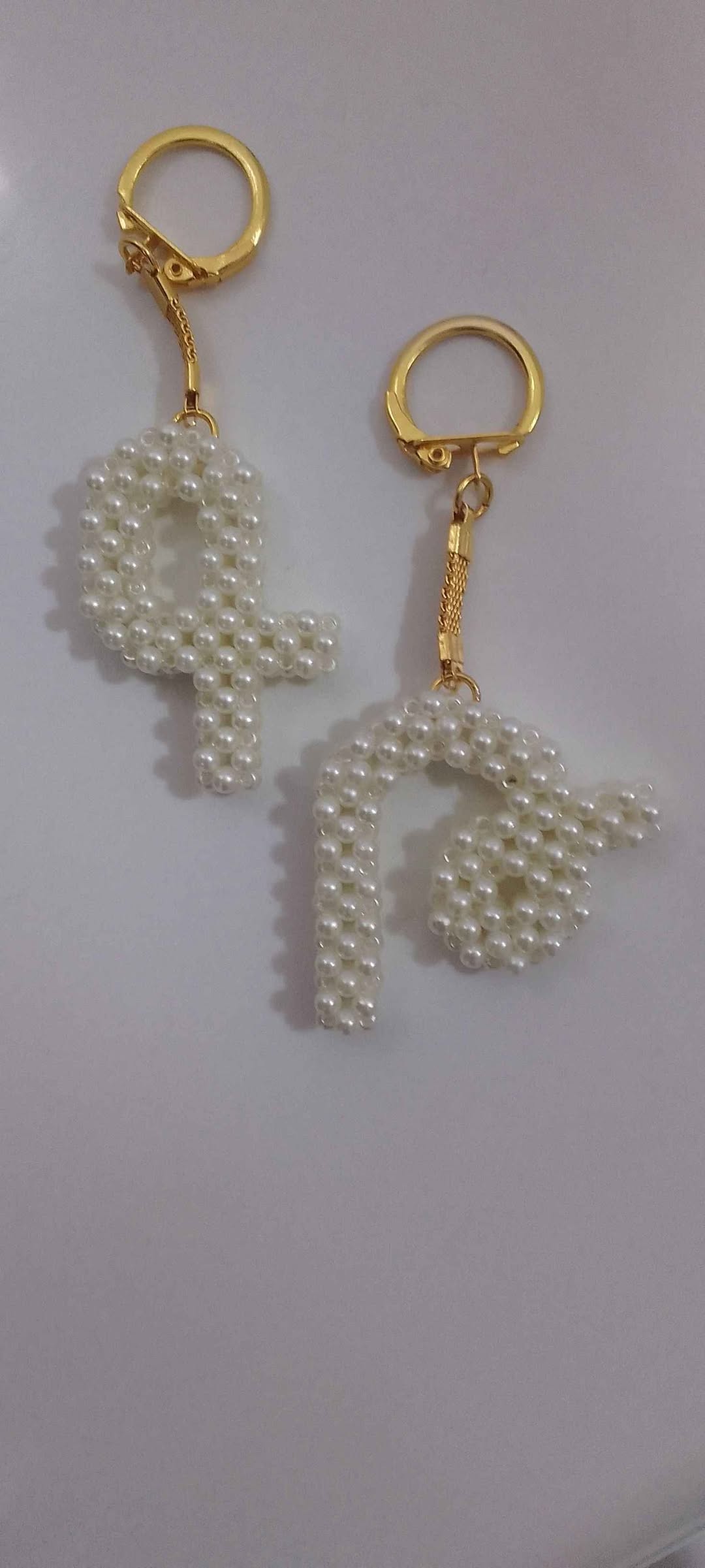 Pearl beaded letter keychain, custom letters