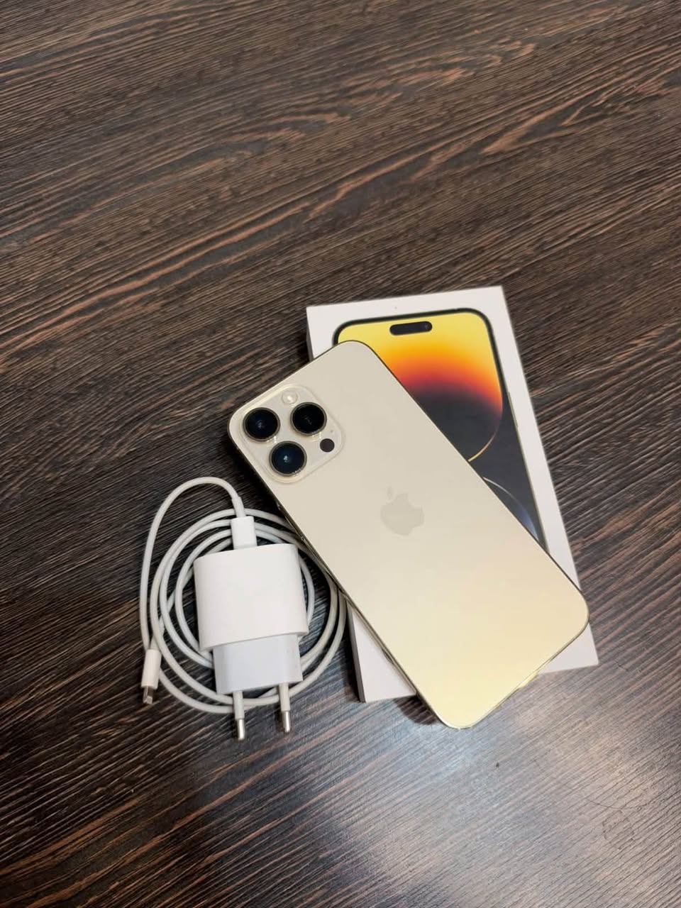 📱 iPhone 14 Pro Max —