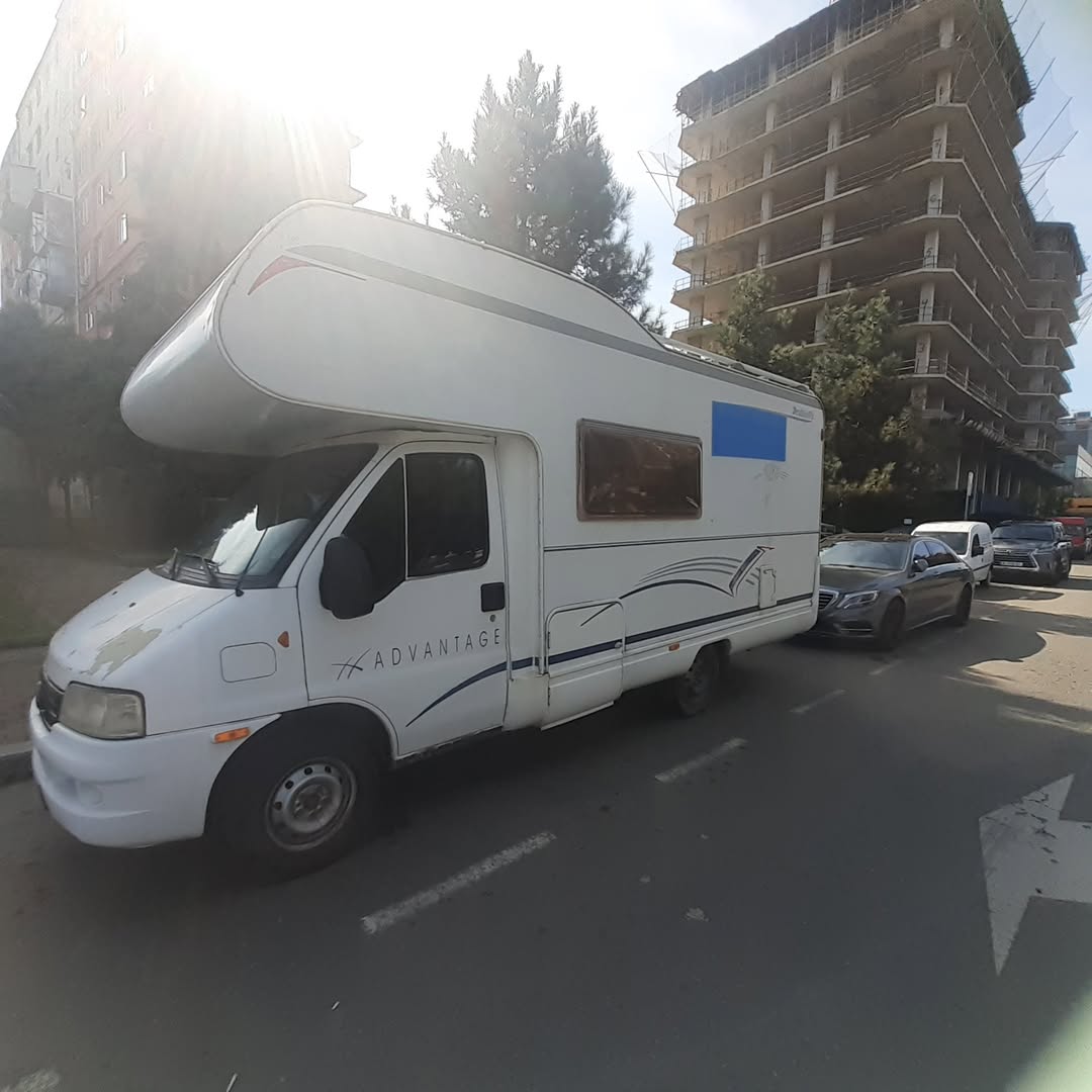 ავტომობილი — 15,000$