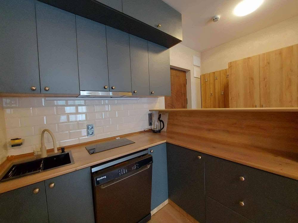 Վարձք 1 սենյականոց բնակարան, Բաթում — $750