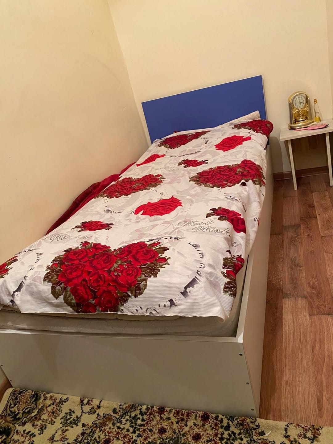 Furniture — 60₼