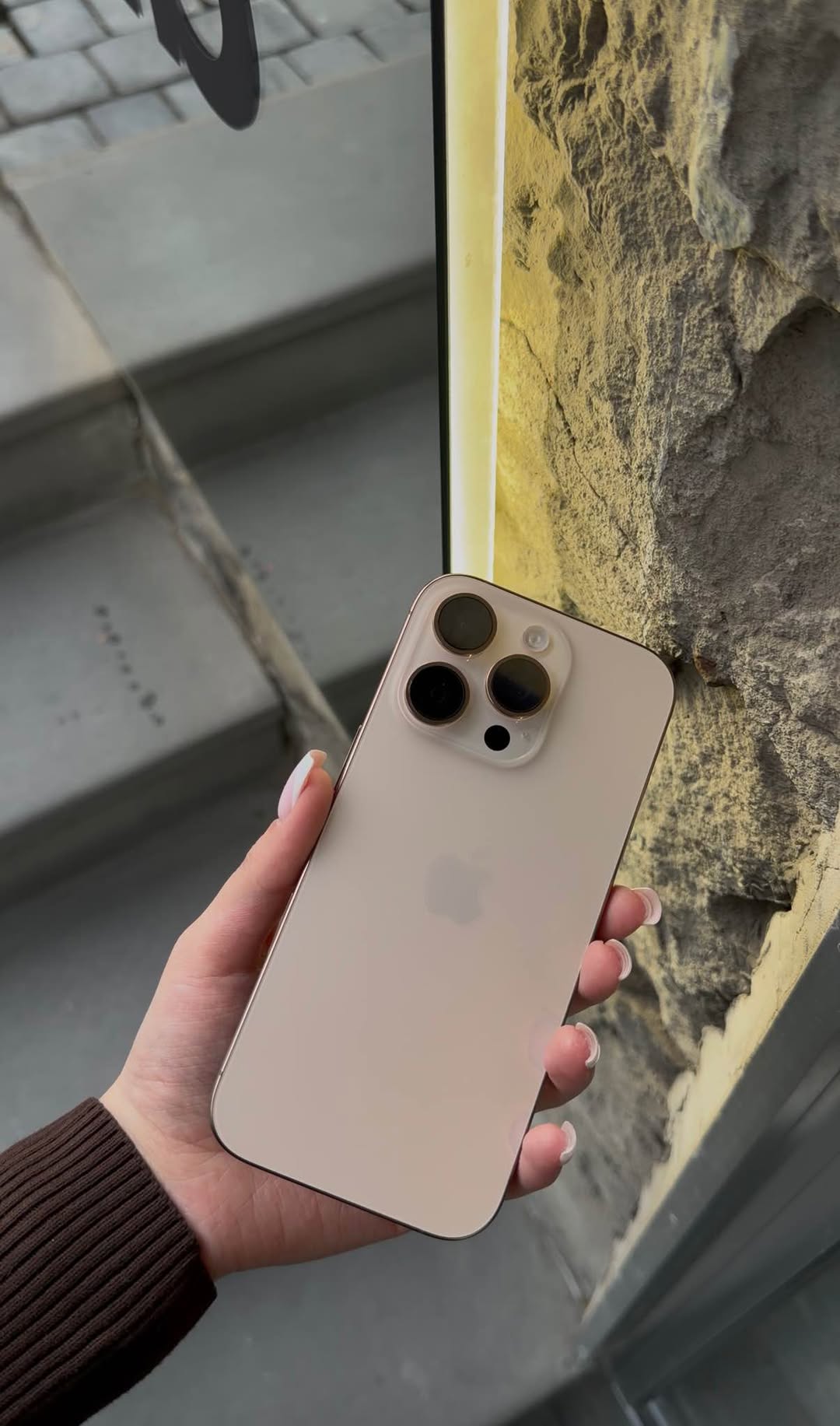 iPhone 16 Pro (256GB) 90% մարտկոց – 260,000 միանդ.