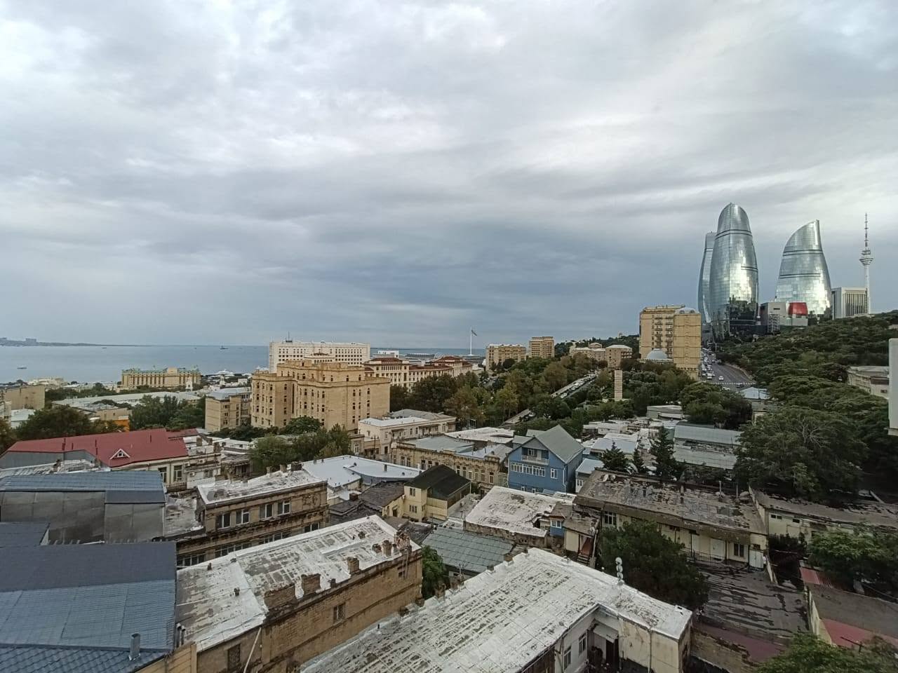 Сдаётся 3-комнатная квартира, Баку — 1,600 ₼