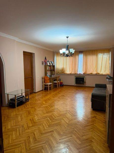 Продается 2-комнатная квартира, Тбилиси — $105,000