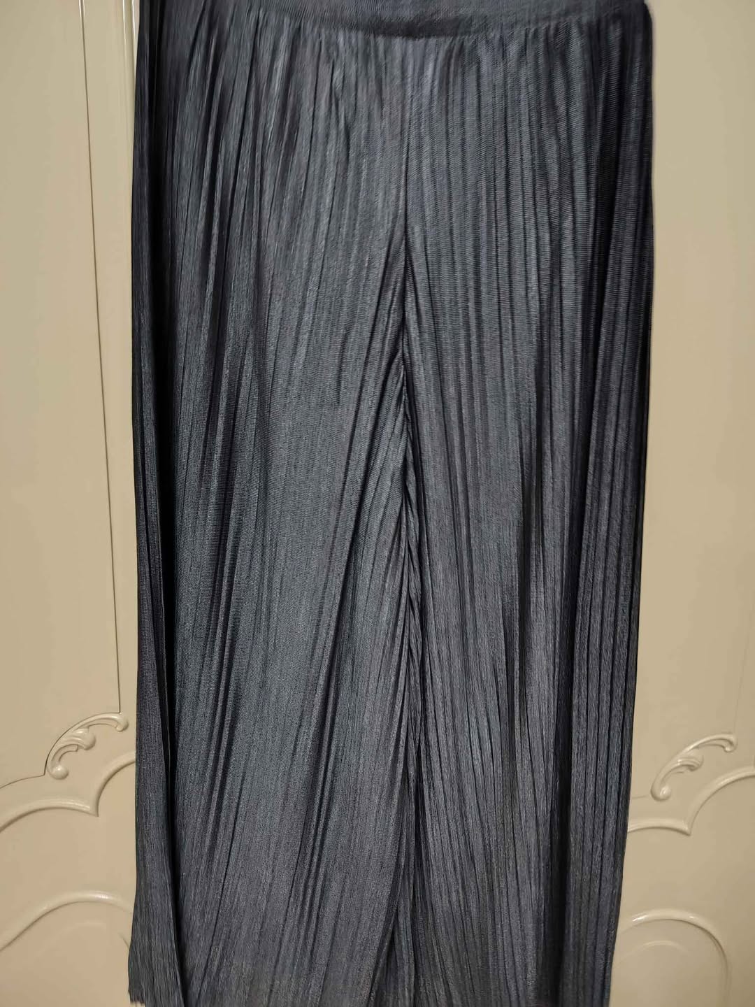 Bershka გოფრირებული შარვალი