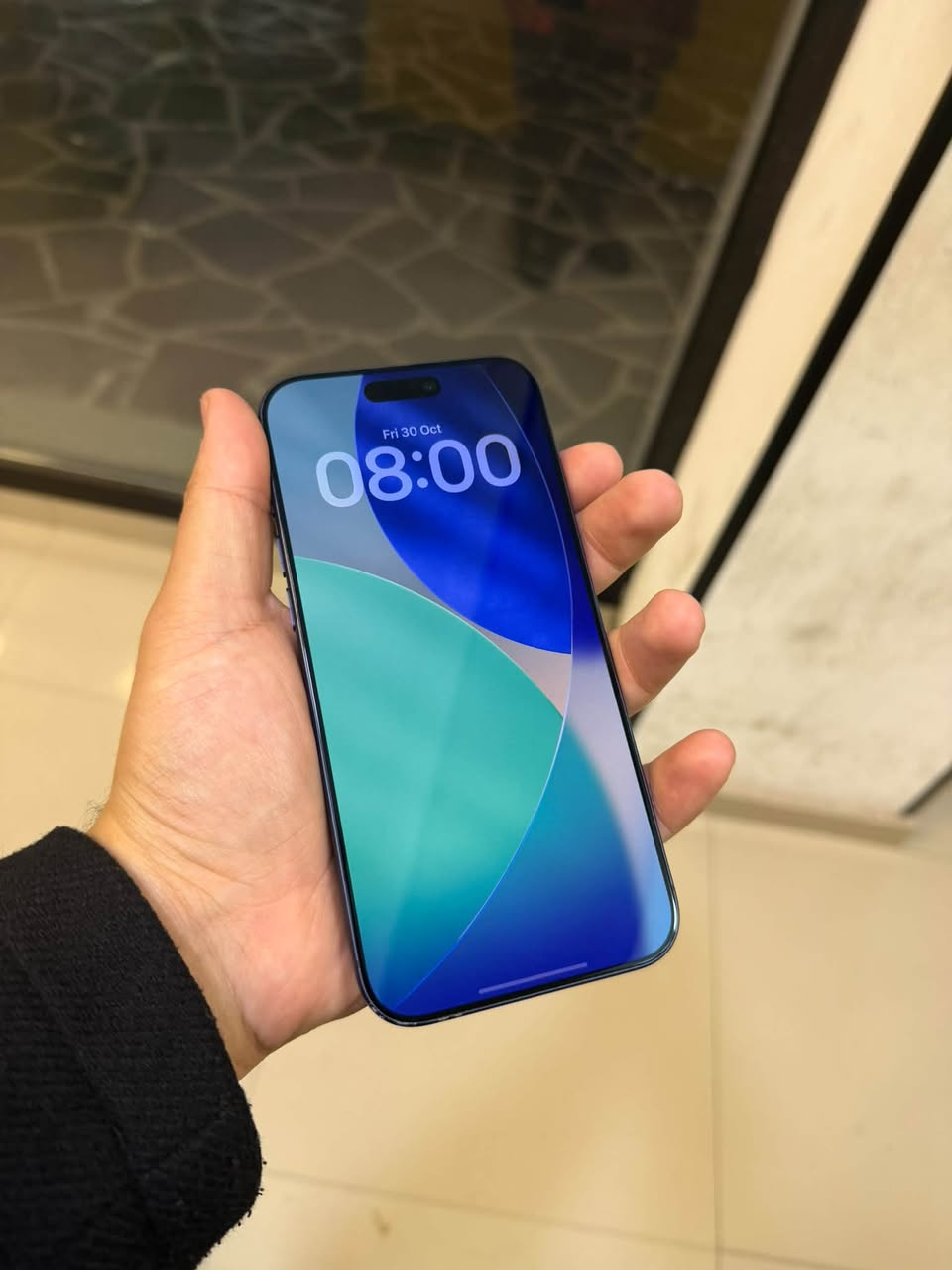 iPhone 17 pro max, kutusuyla birlikte — 2,650₾