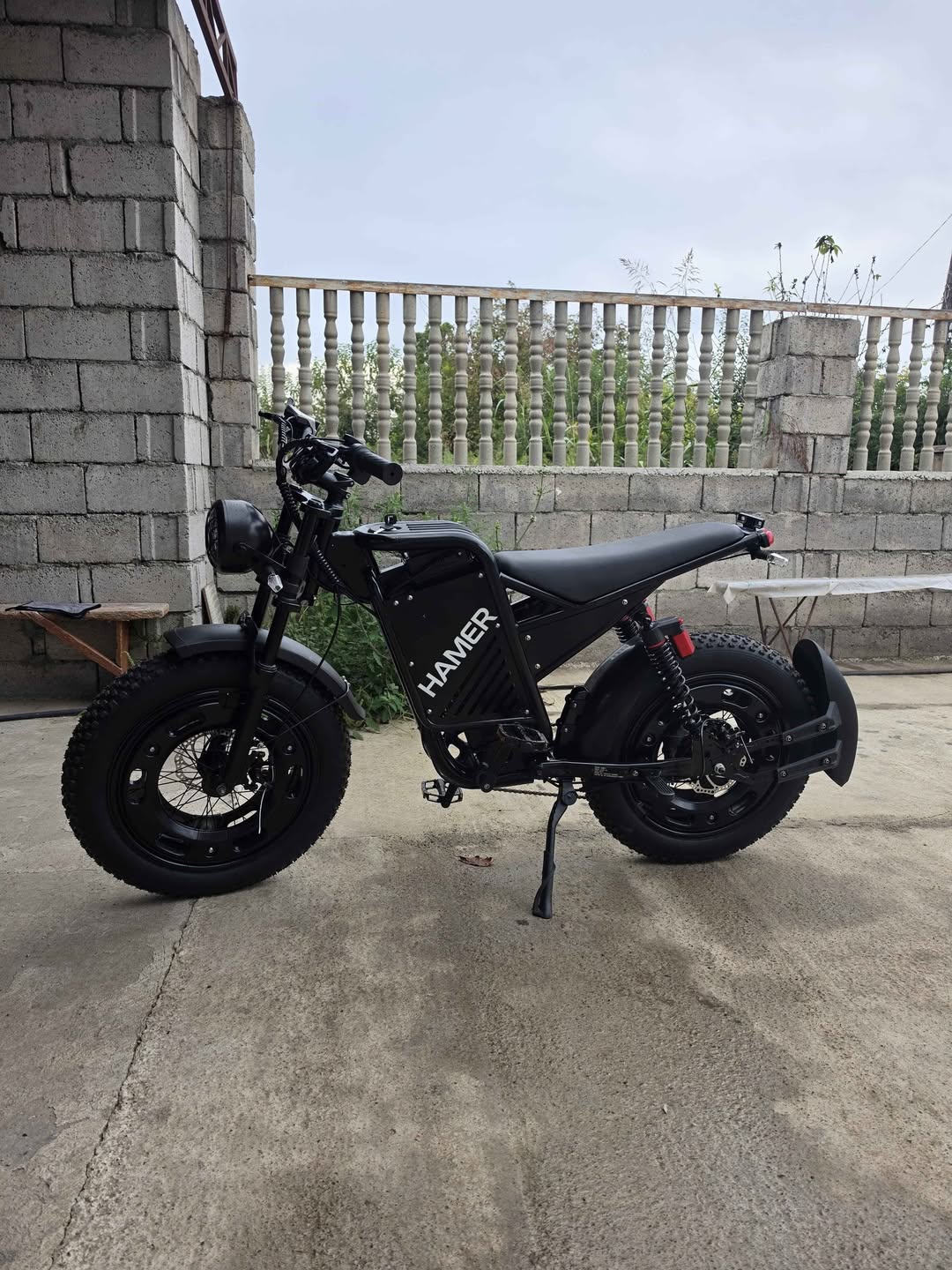 Avtomobil 2000