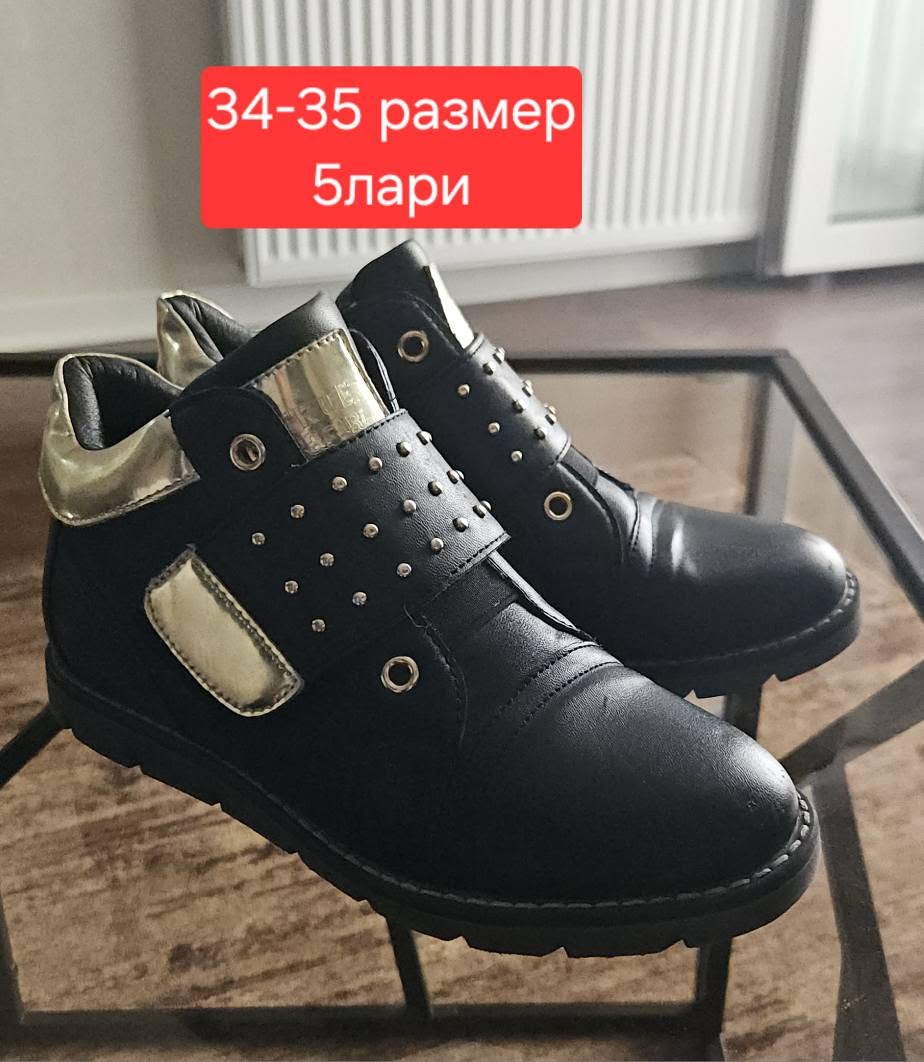 Siyah botlar, 34-35 numara