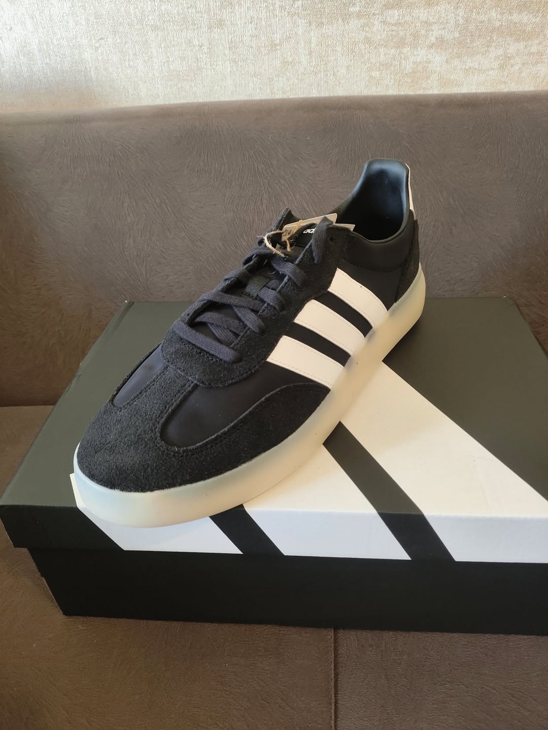 Adidasın yeni və orijinal kedi