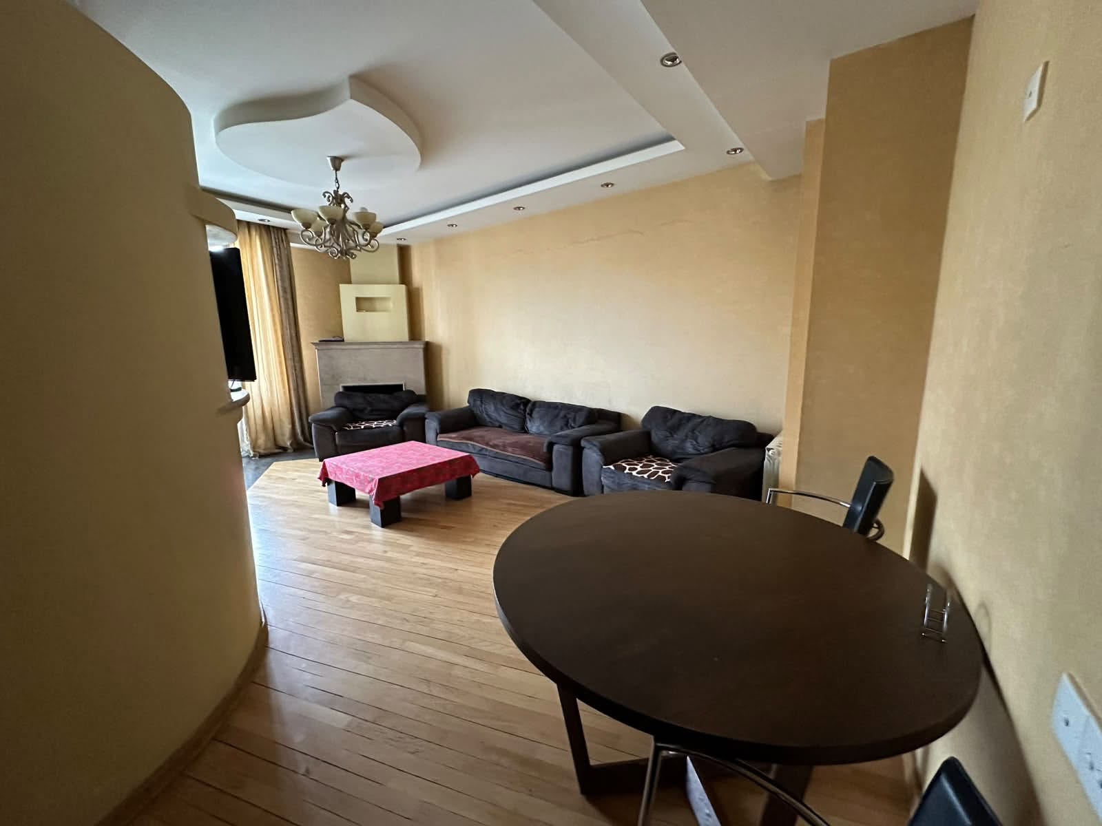 A 3-room apartment is for rent in Tbilisi for $800