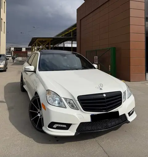 Mercedes-Benz E-Класс 2011