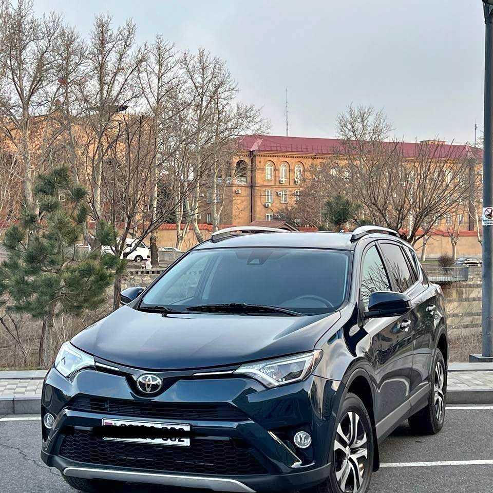 Toyota rav4 2017թ AMD18,500 Աբովյան, Կոտայք 

Тойота раv4 2017г AMD18,500 Абовян, Котайк