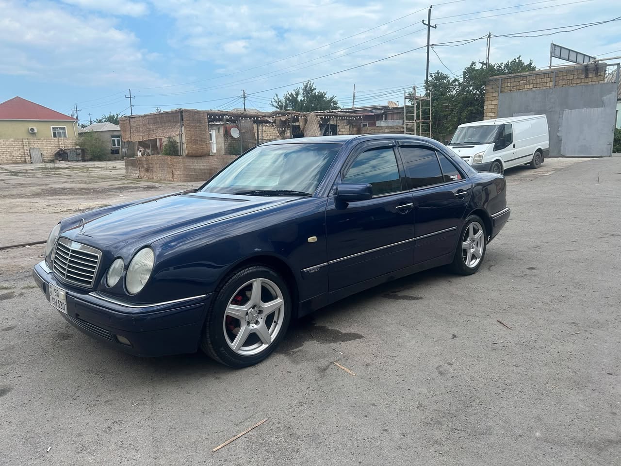 Avtomobil 1998, 2.4 benzin avtomat