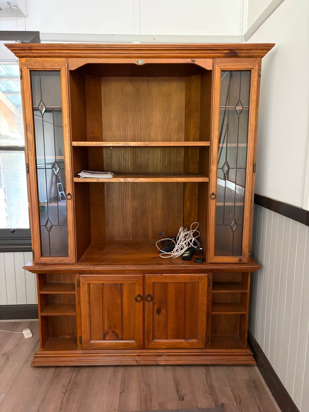 Corner tv unit in really good