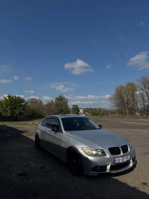 BMW 328i 2008 — 5,000$