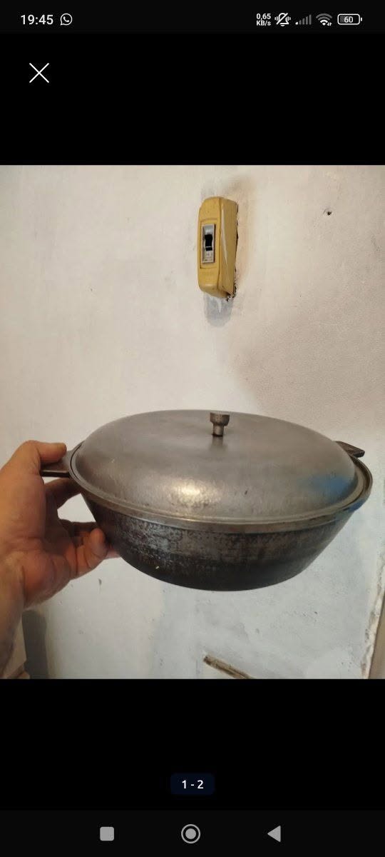 Qapaqlı metal qazan