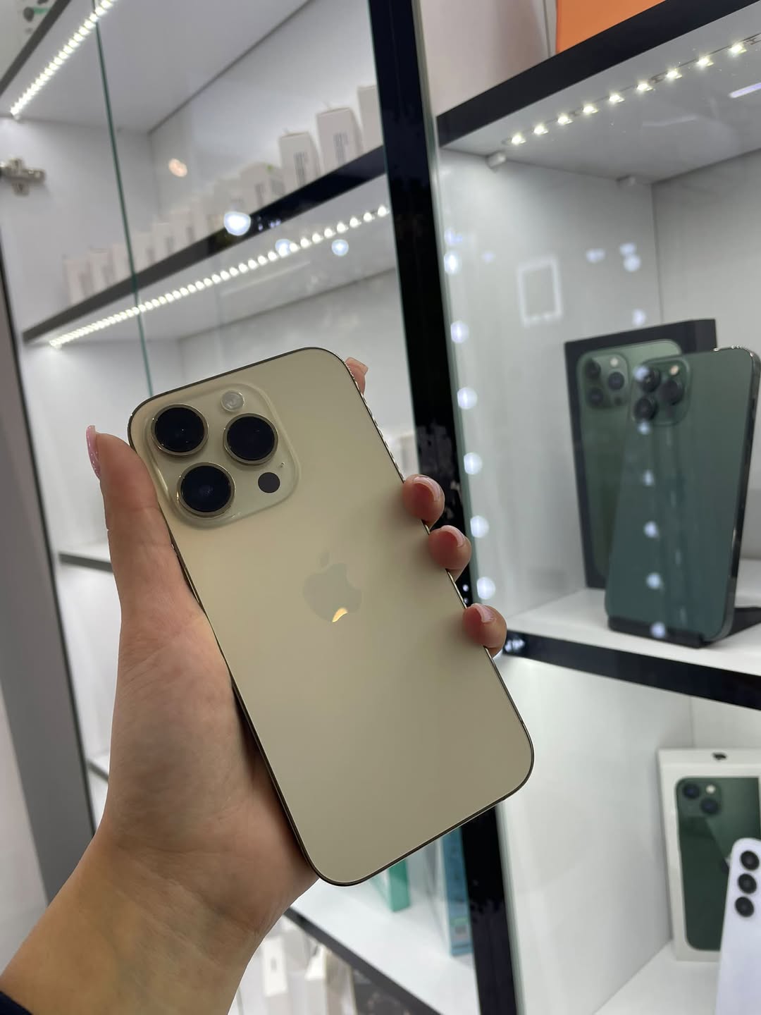 iPhone 14 pro gold📲 128gb⚙️ 76🔋zavod☺️ — 170,000֏