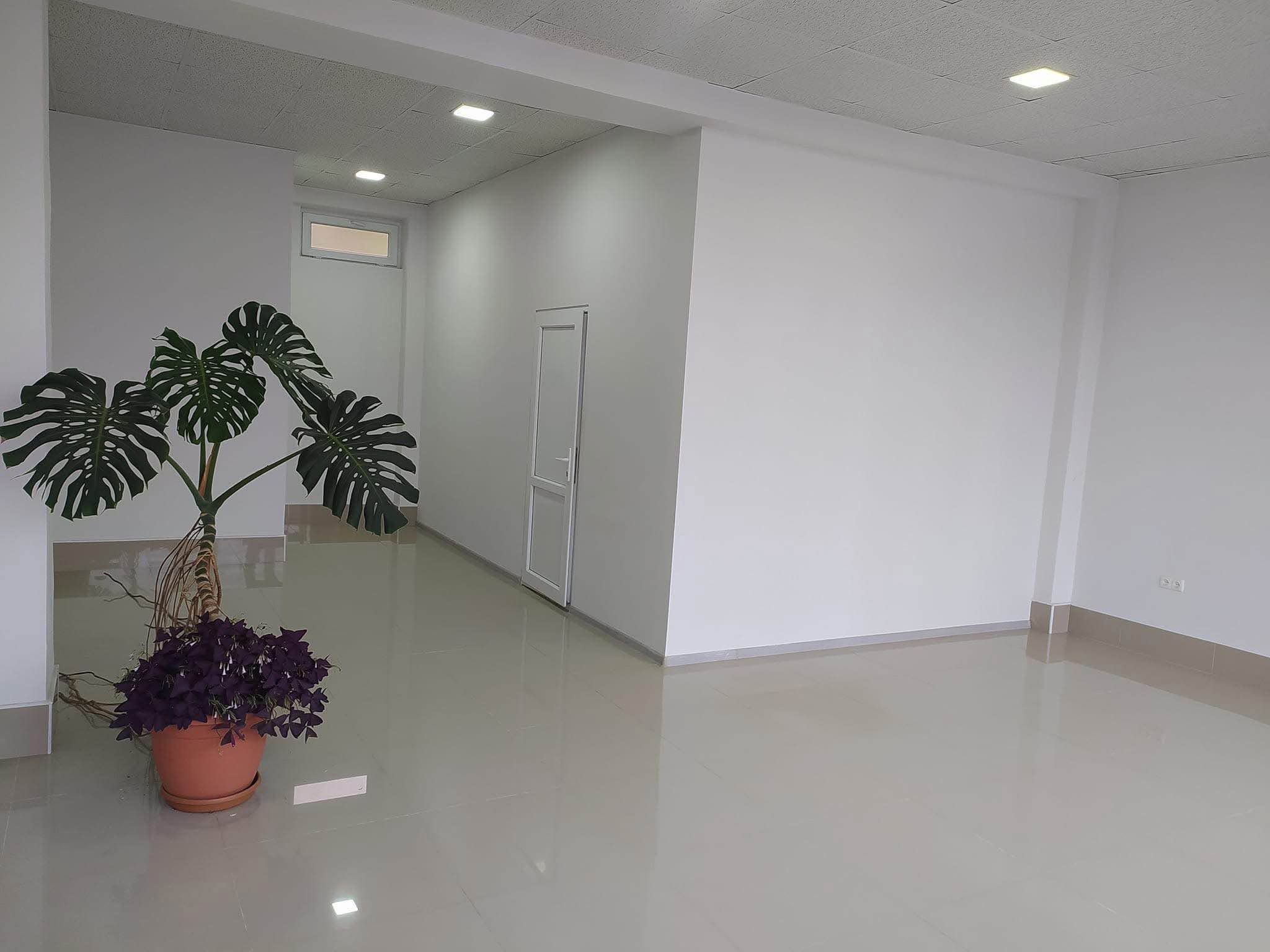 Satılır kommersiya məkanı Kutaisidə 📍 🔸Asatiani küçəsi — 75,000$