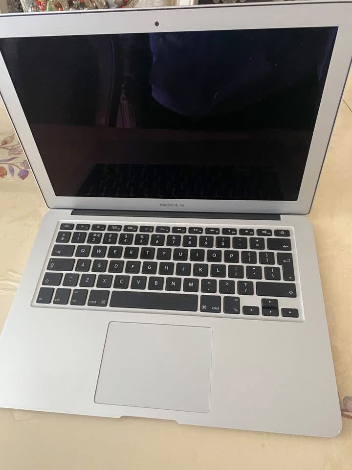 200₾ დღესვე ვინც იყიდის მეჩქარება macbook 2011
