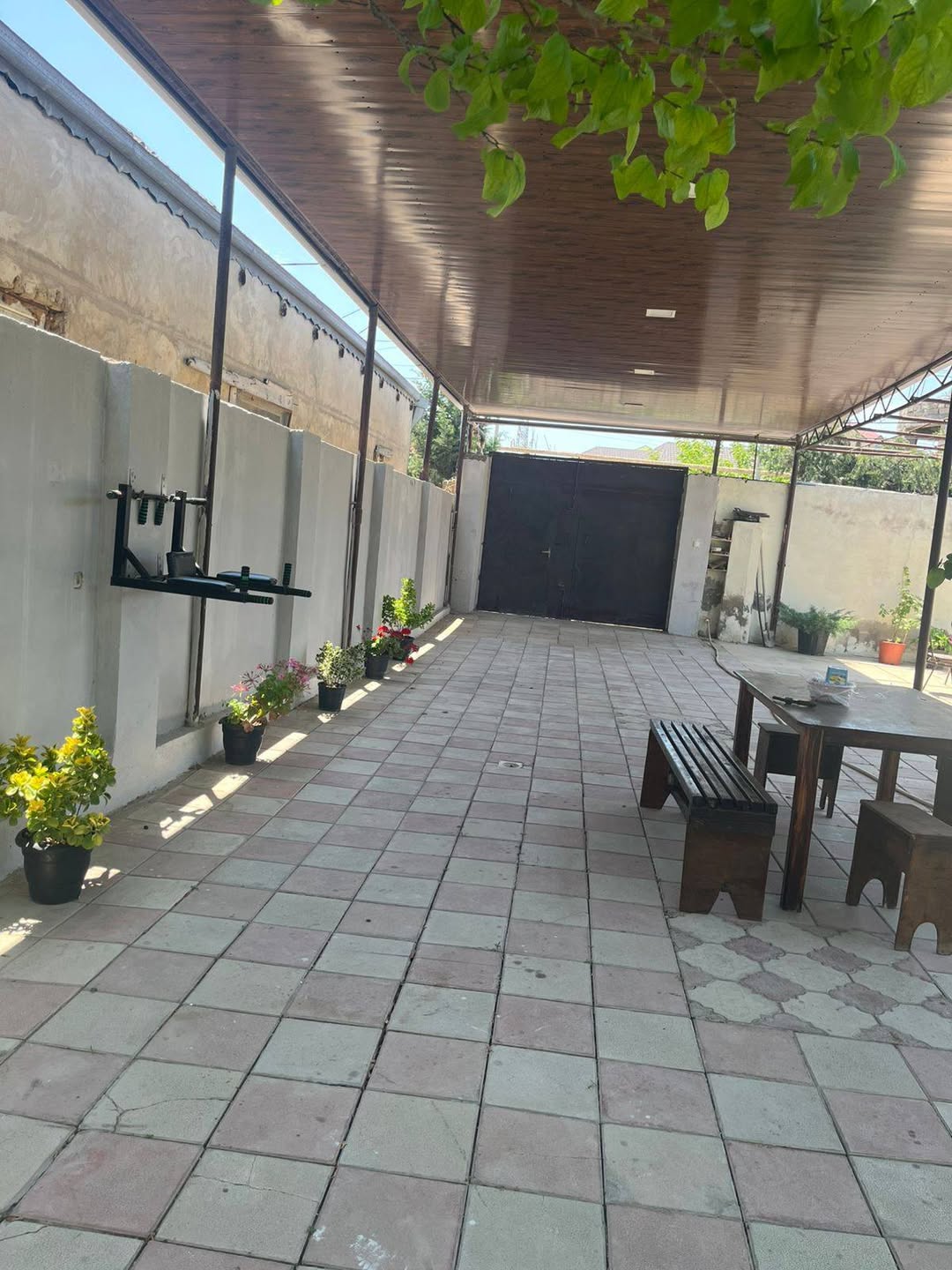 Հեյաթ էվի, Բաքու — 125,000 ₼