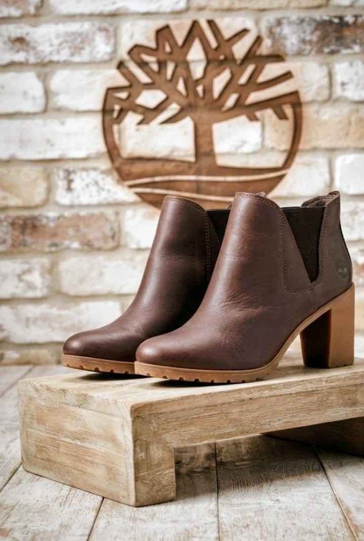 Timberland'ın kadın deri Chelsea çizmeleri — 120$