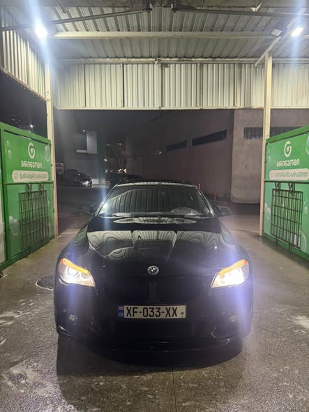 BMW F10 2013 — 9,800$