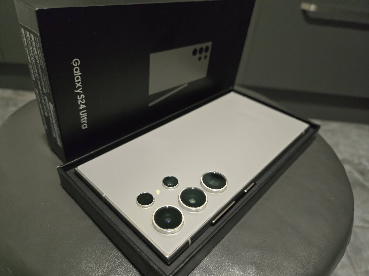 Samsung Galaxy S24 ULTRA в идеальном состоянии — 1,850₾