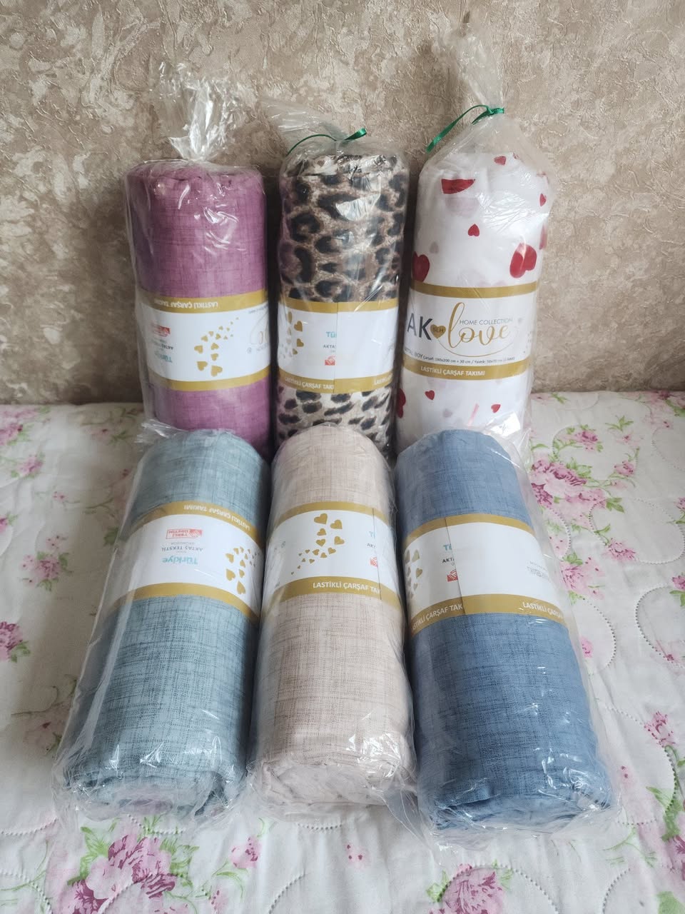 Elastic fitted bed sheet sets, Telavi