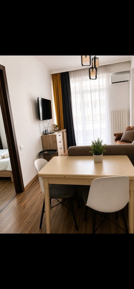 Kiralanıyor daire, Tiflis