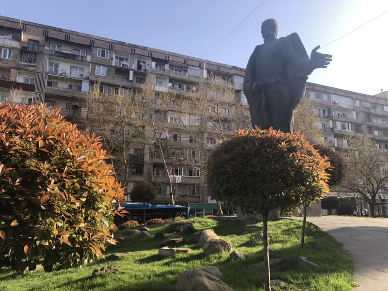 Kirayəyə mənzil, Tbilisi
