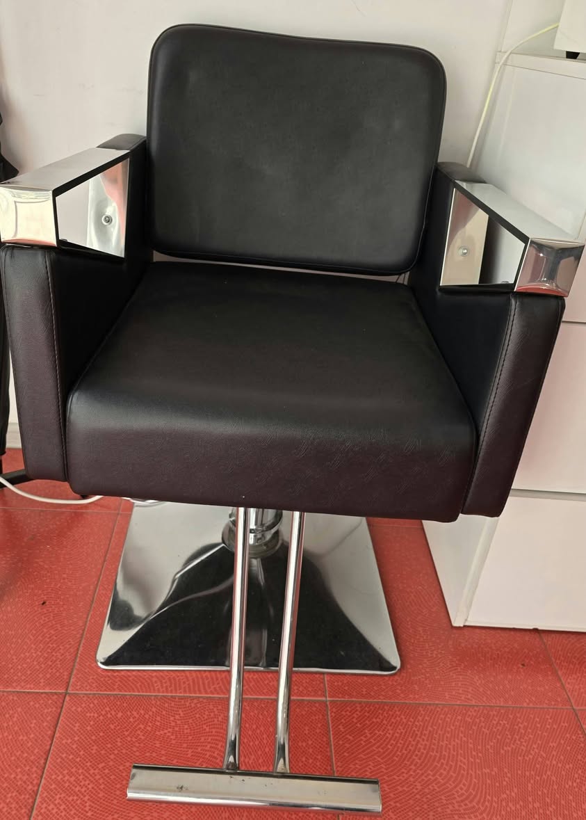 Satılık salon envanteri. İlgilenenler bana yazsın.