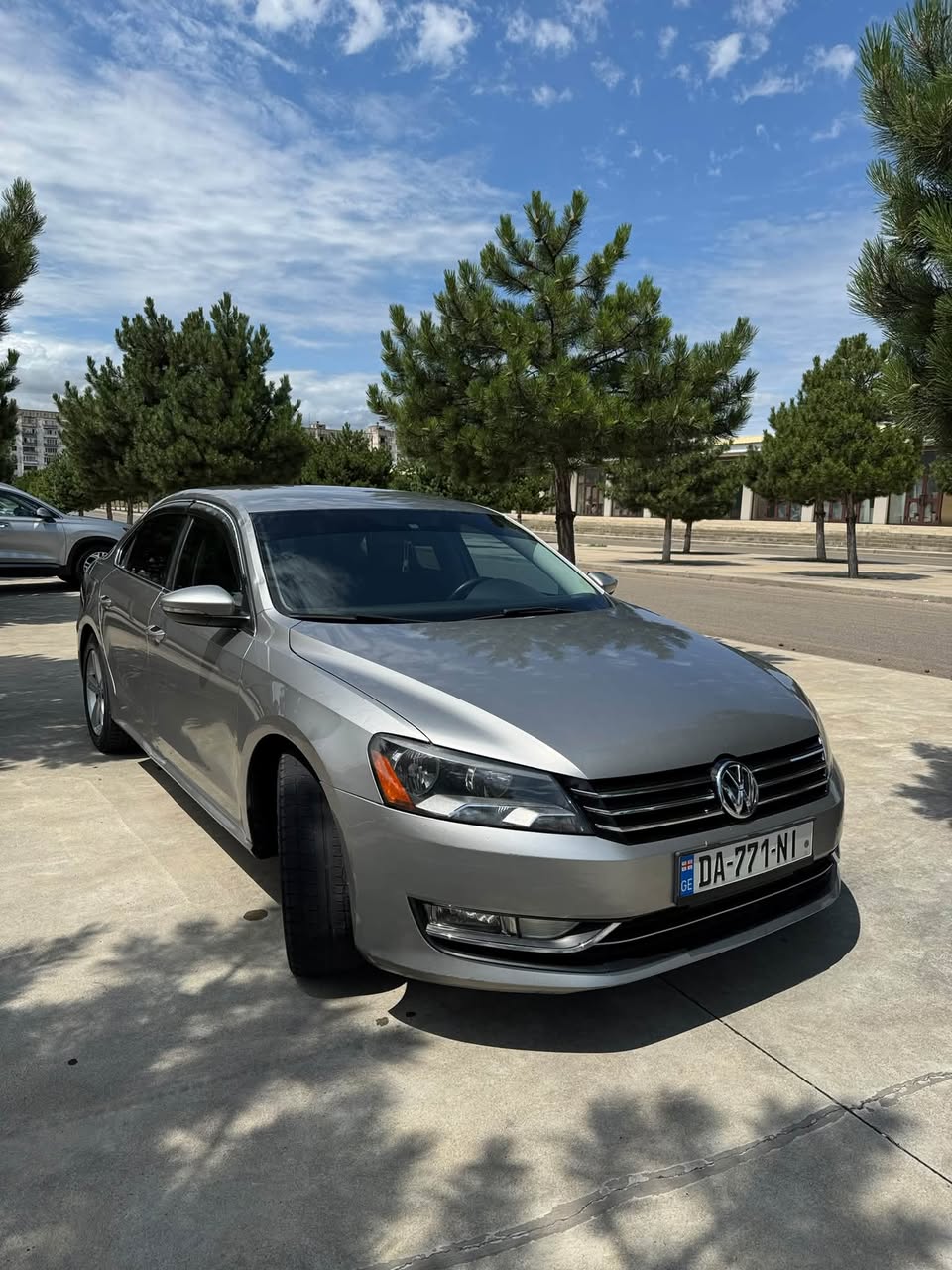Volkswagen Passat B7 2012 — $6,500